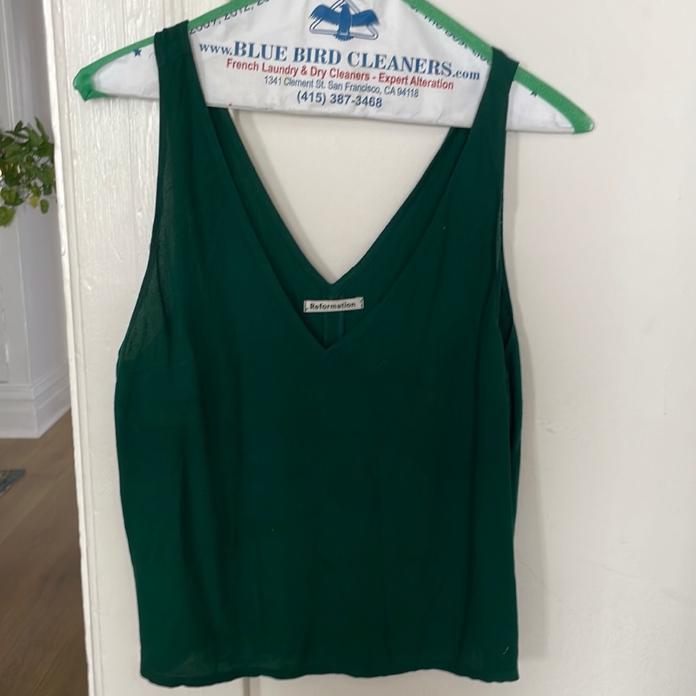 Dark green reformation top